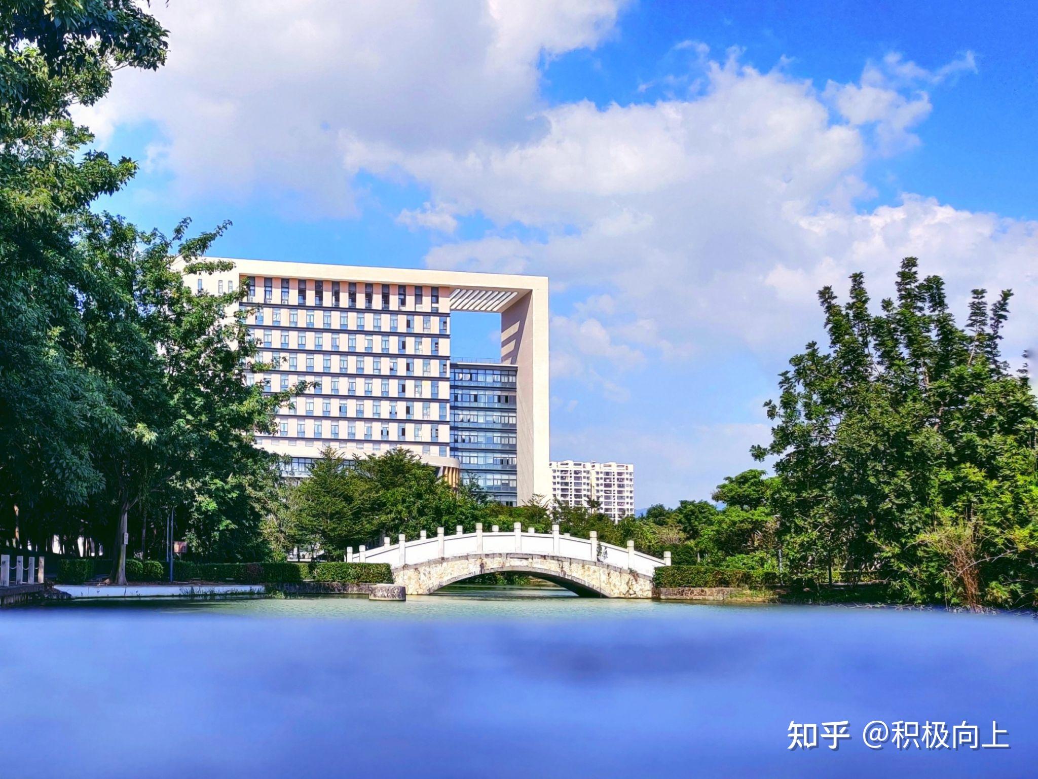 有人能介绍一下海南热带海洋学院吗要具体的