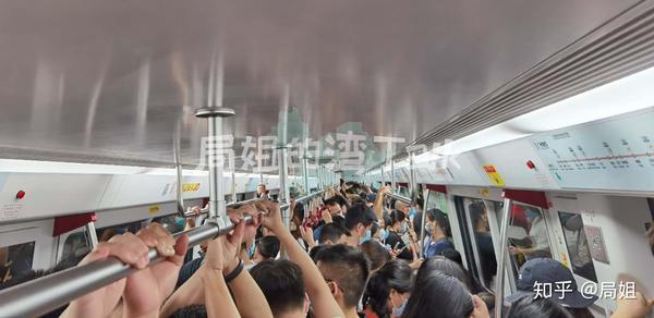 买得起黄埔的地铁房却挤不上通勤的地铁