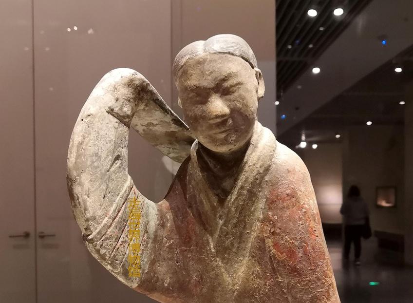 汉代歌舞闻天下,刘邦宠妃"翘袖折腰"舞,功夫确实厉害