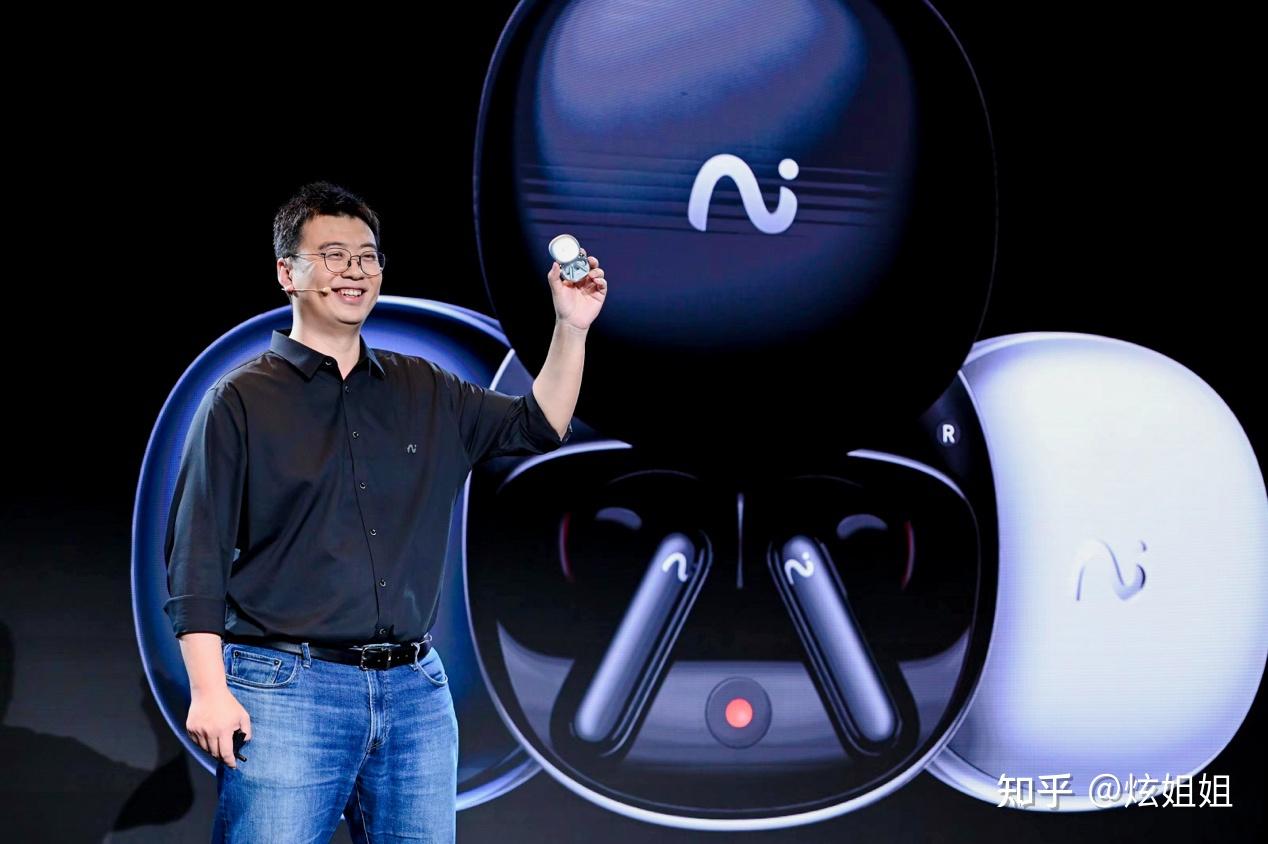 戴在耳朵上的 ai 硬件就该这个样子,讯飞从起步到玩转用了四年
