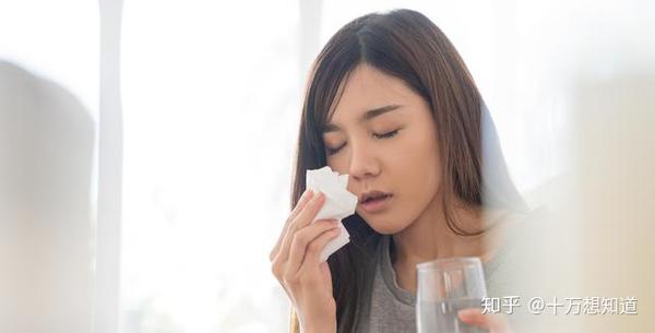 想打喷嚏时憋回去