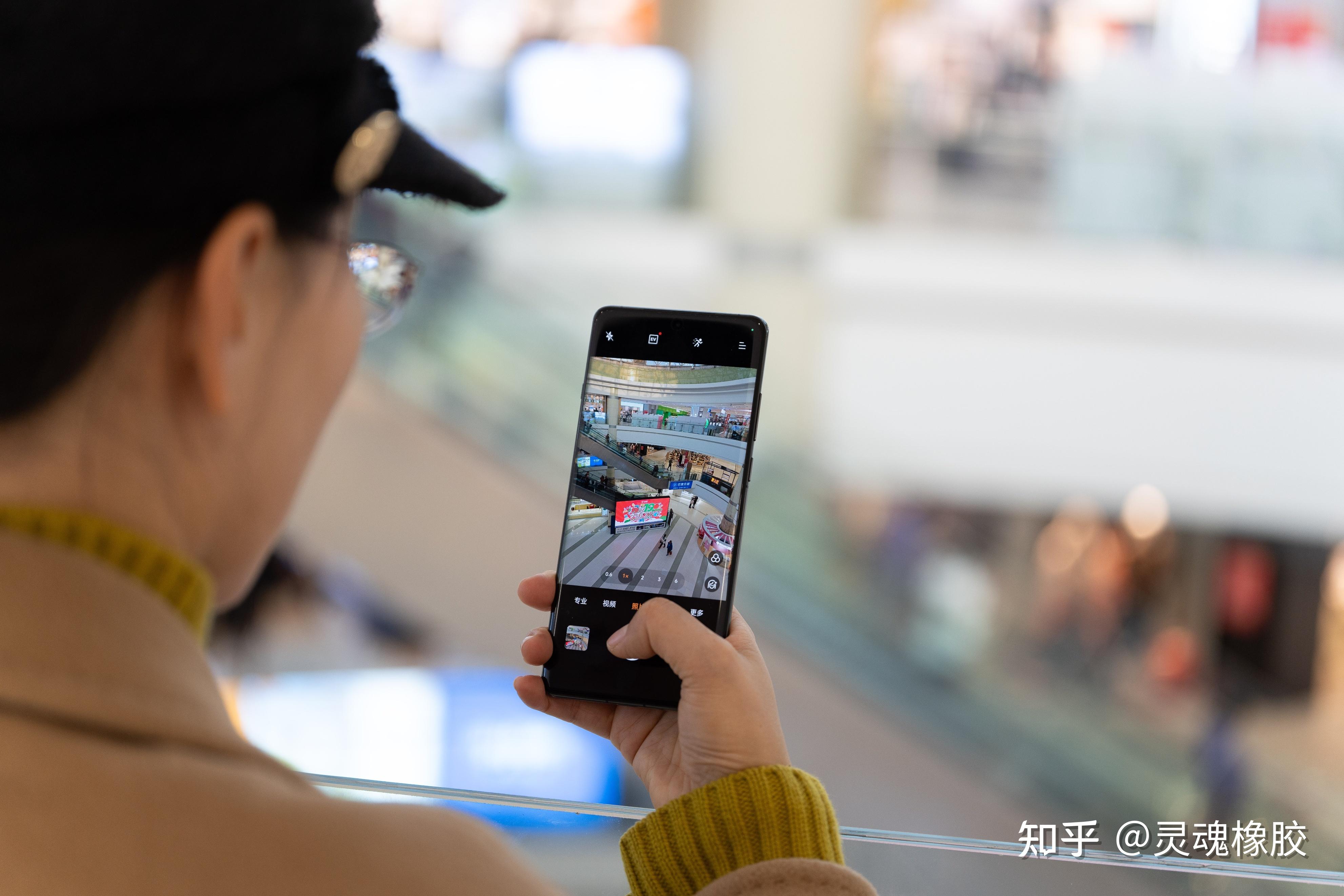 女神节来袭拒绝浮夸礼物主打一送一个不吱声