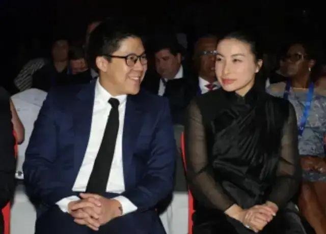 霍启刚突然发文道歉!郭晶晶和3个孩子暂时安全!-霍启刚和郭晶晶感情真的好吗?