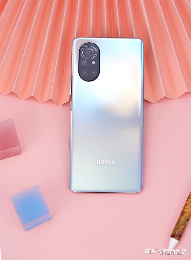 66w快充下放荣耀v40轻奢版首发评测3000元下曲面屏颜值之王