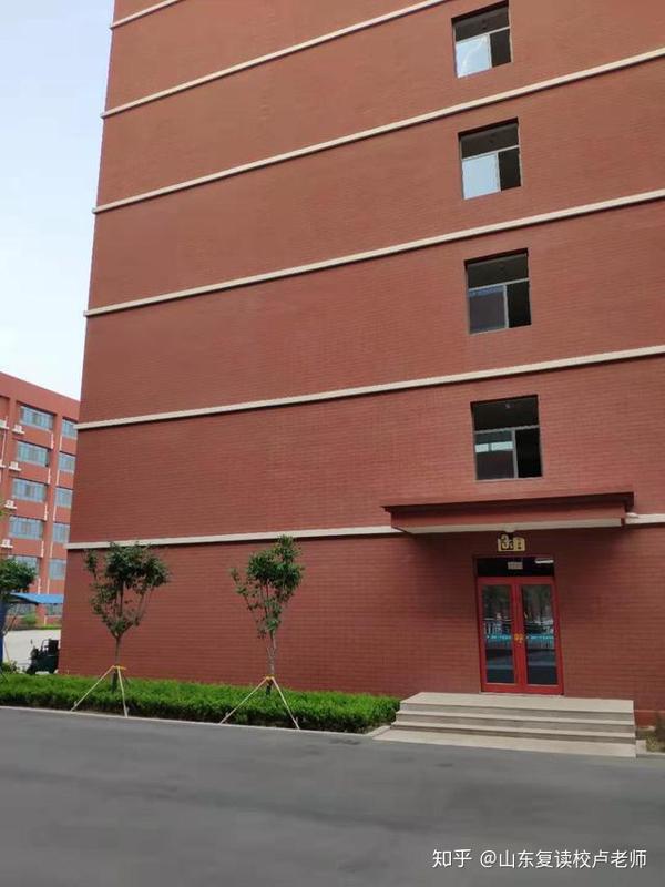 山东复读学校诸城一中慈海学校校园风景