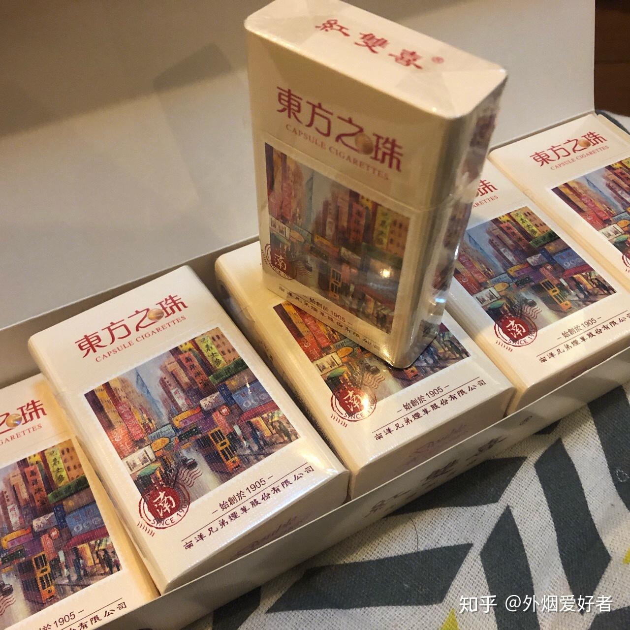 多一条这样爆珠很好看 可以看得见 晃来晃去的之前去香港在机场看见的