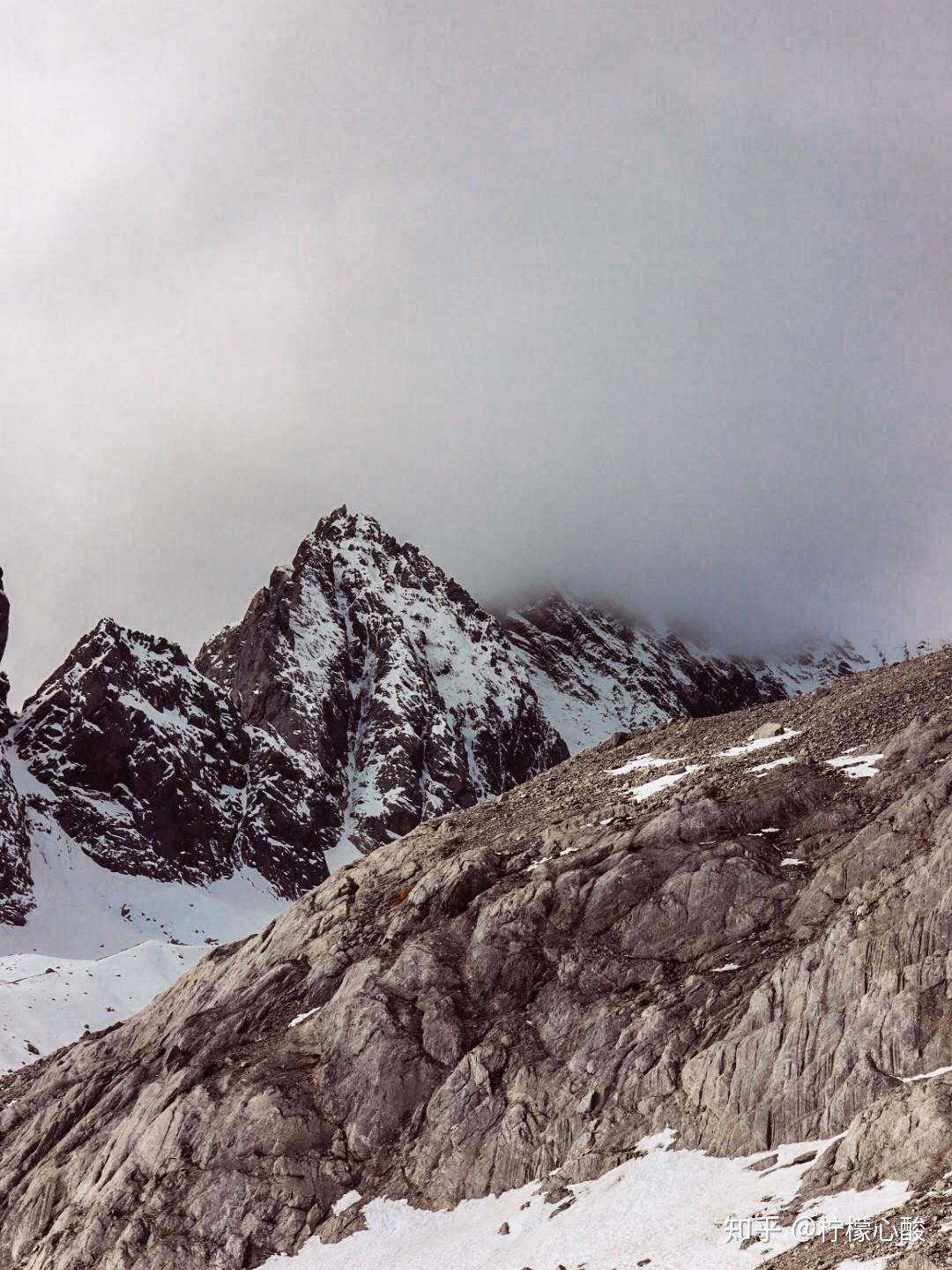 玉龙雪山简介旅游攻略 v2-2b418c590c07bb8e78ce7335bc510de9_r.jpg