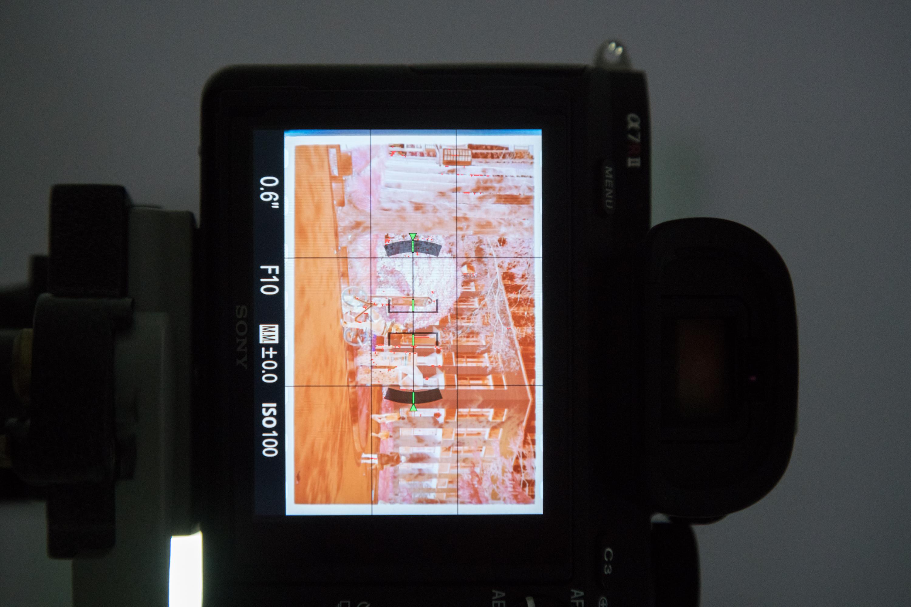 胶片数字化的合理打开方式——翻拍与校色教程