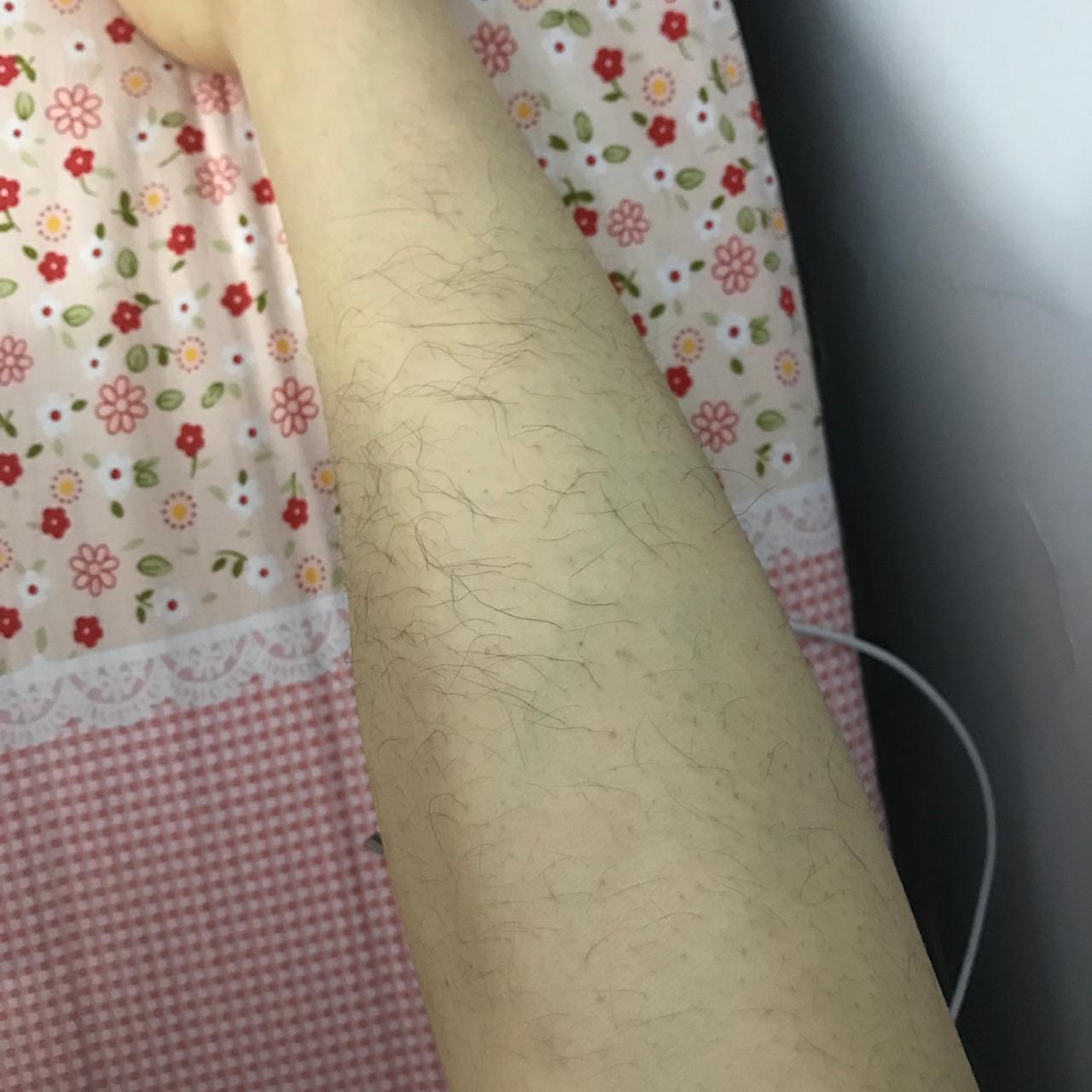 女生腿毛旺盛是怎样的人生体验? - 知乎