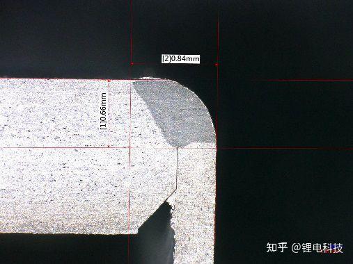 方形铝壳锂电池结构如图1,由电芯(正负极片,隔膜),电解液,壳体,顶盖等