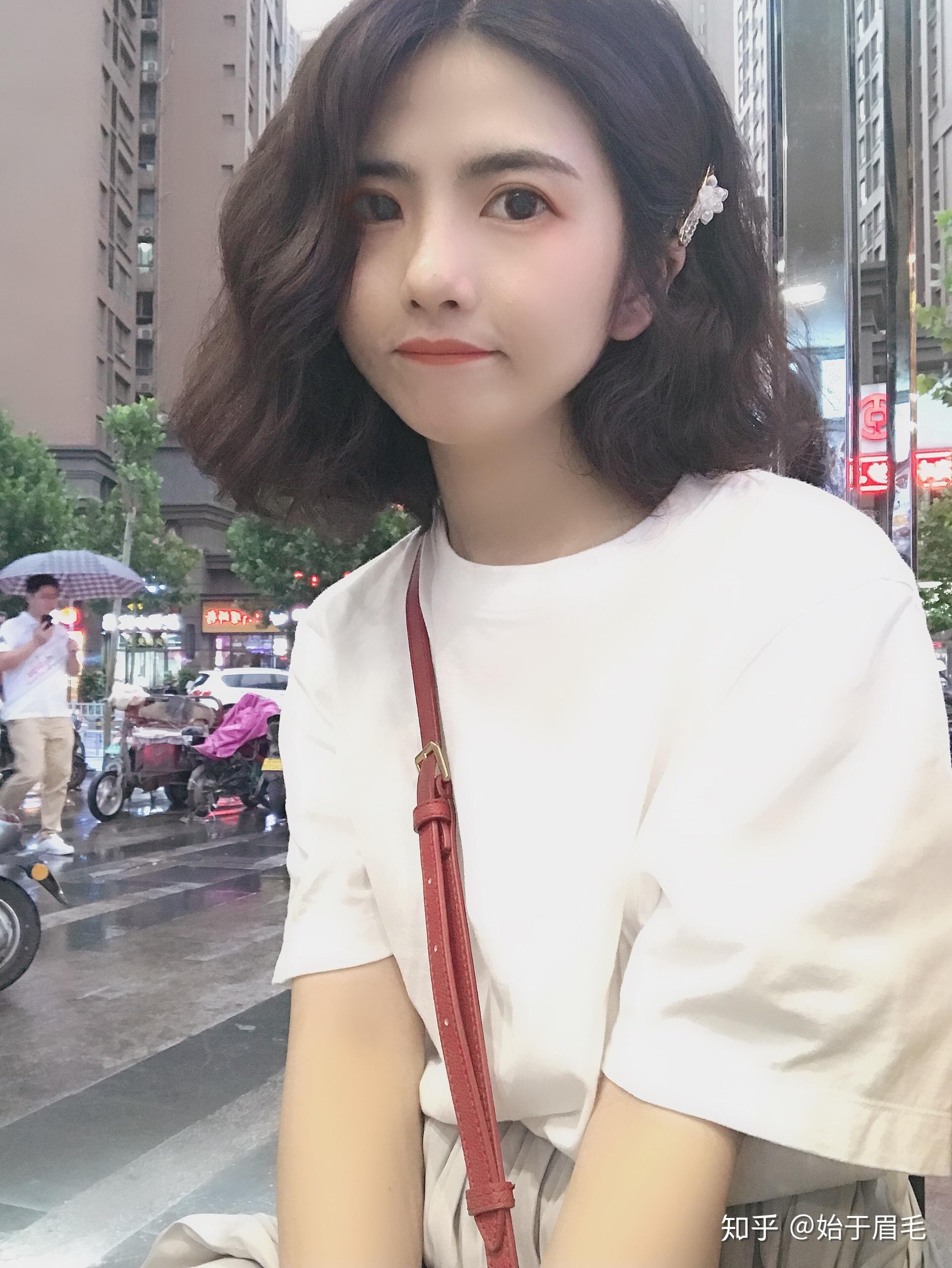 如何变好看的女孩子 v2-2b6106687bac44ea7a39b8b3a80d289d_r.jpg
