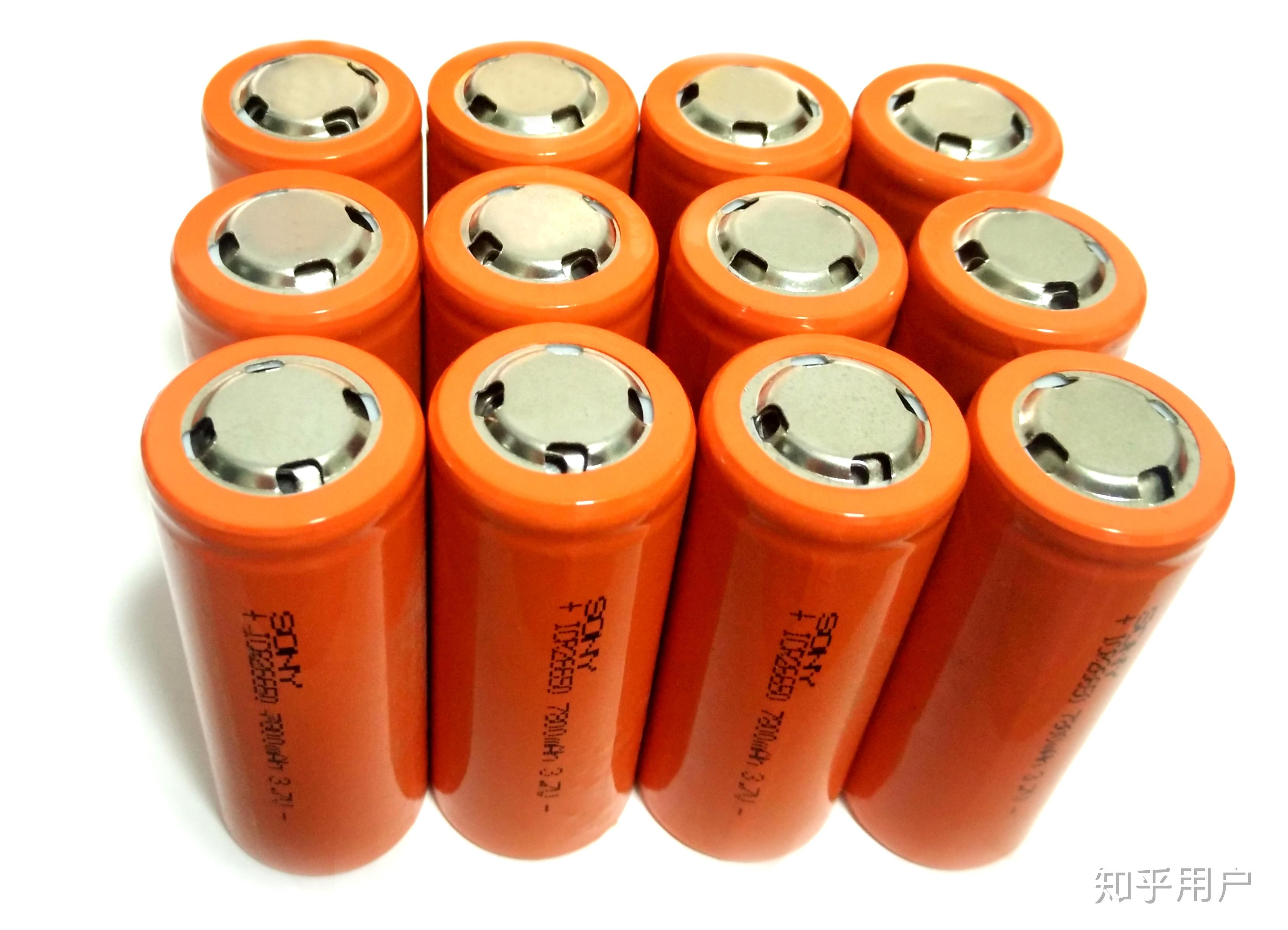 Batteries 库存图片. 图片 包括有 用品, 金子, 加强, 能源, 伏特, 电池, 橙色, 金属 - 19488039
