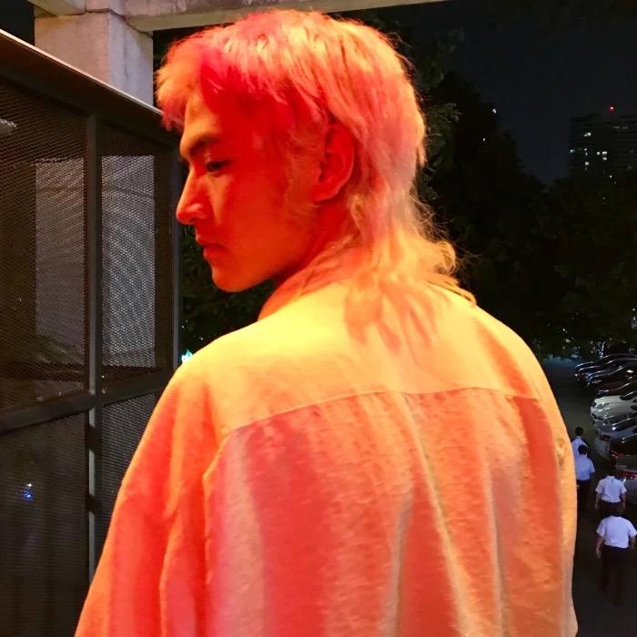 请问有没有类似这种的不良少年头像