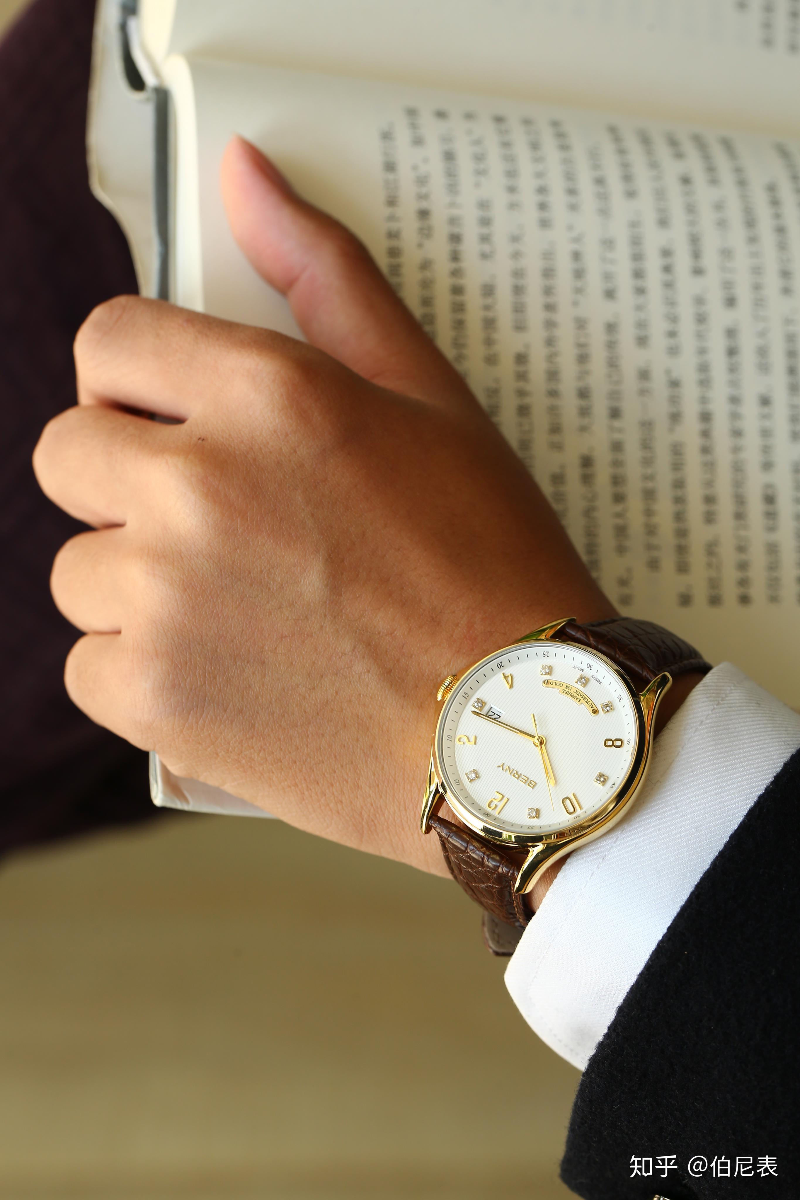 手表怎么正确佩戴,手表怎么戴才是正确的,卡西欧_大山谷图库
