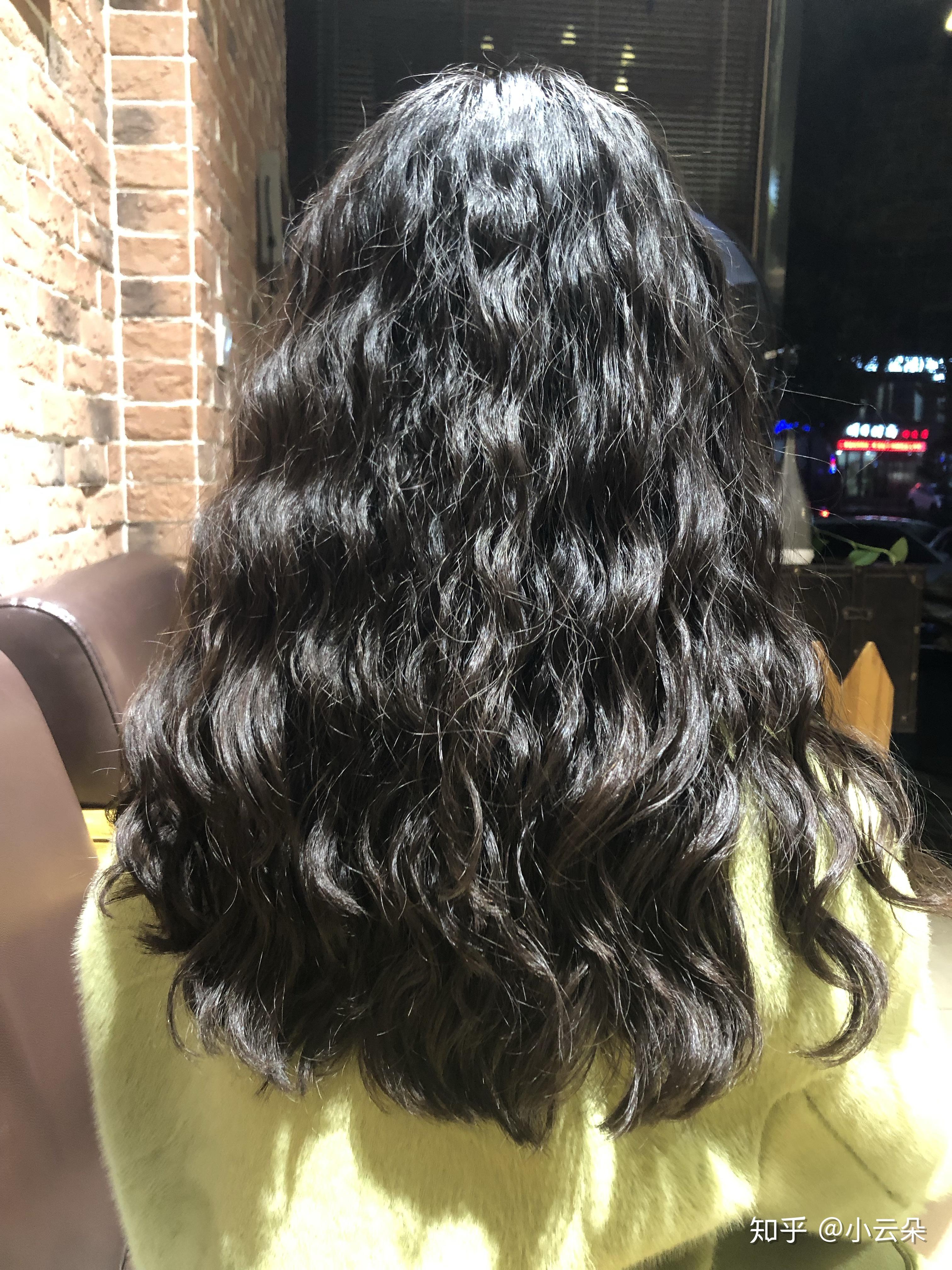 黑色羊毛卷的你们烫成功了吗