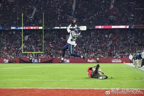 西雅图海鹰队灰色NFL 球衣