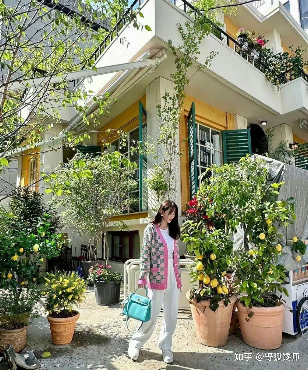 陈乔恩东京偶遇工藤静香,岁月从不败美人,各个年龄段有各的美. - 知乎