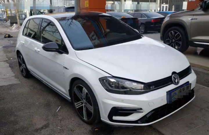 17款大众高尔夫r1w公里就掉价7万卖家性能车真心不保值