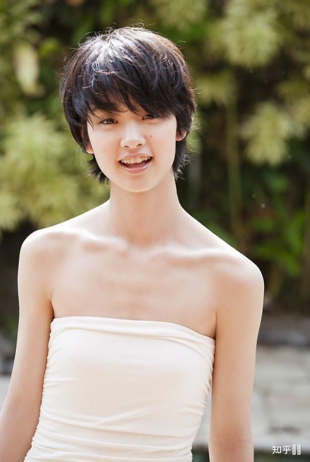 平胸如何才能很性感?