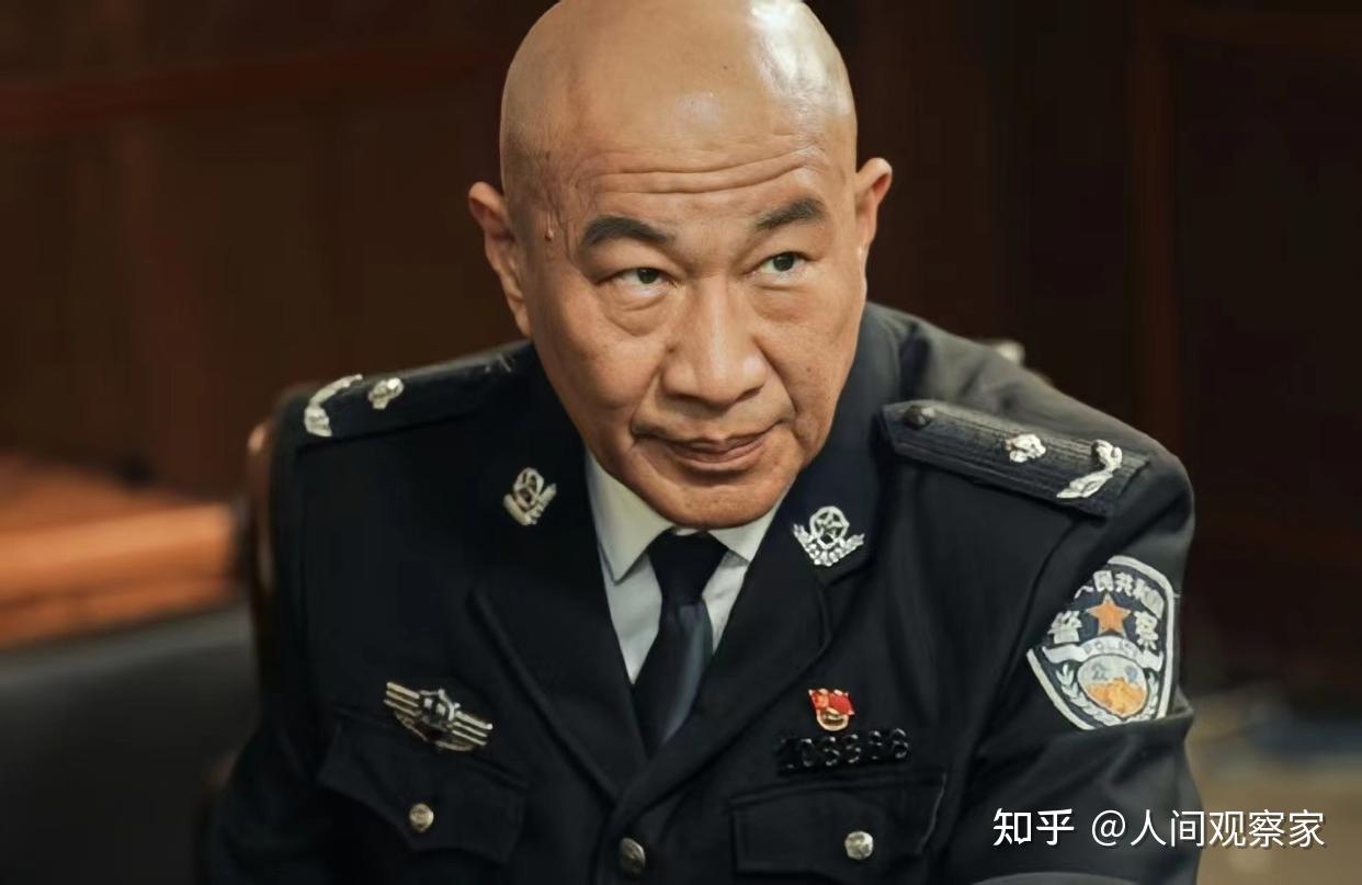 求经常演香港警察的这个演员叫什么名字，谢谢-经常演香港警察的男演员