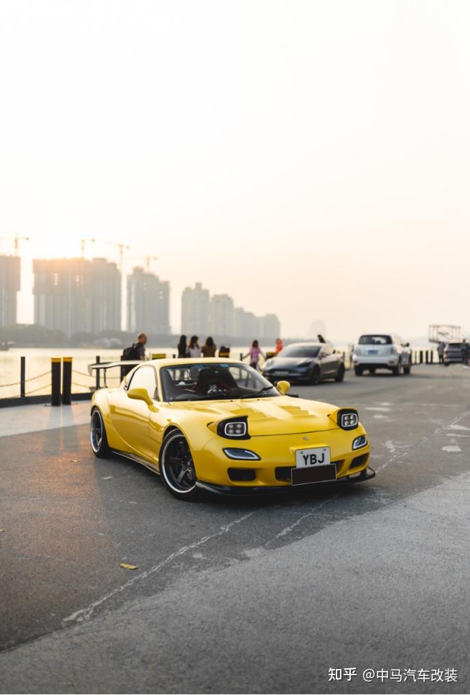 马自达RX7 |一群偏执狂的精神图腾 - 知乎