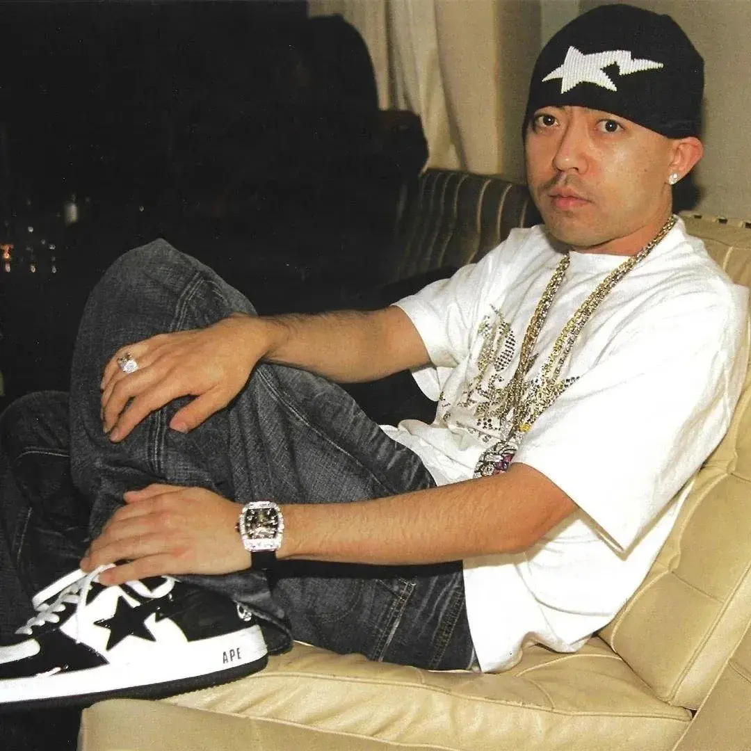 影响了几代年轻人的BAPE，如今却成为Nike的完美替代？ - 知乎