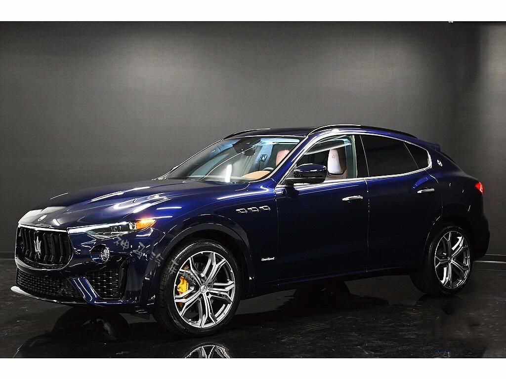 玛莎拉蒂levante外观的造型拥有非常强的奢华气场运动范十足