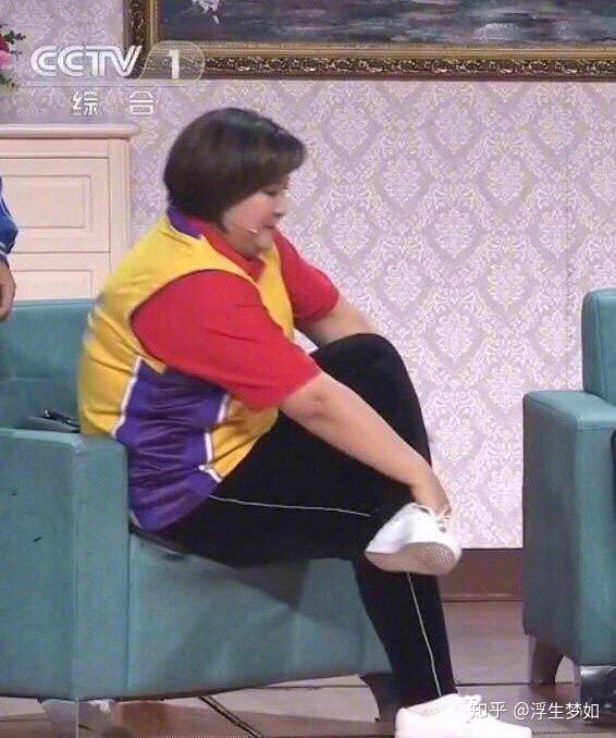 2019春晚真的太节俭了贾玲裤子乔杉上衣葛优大衣