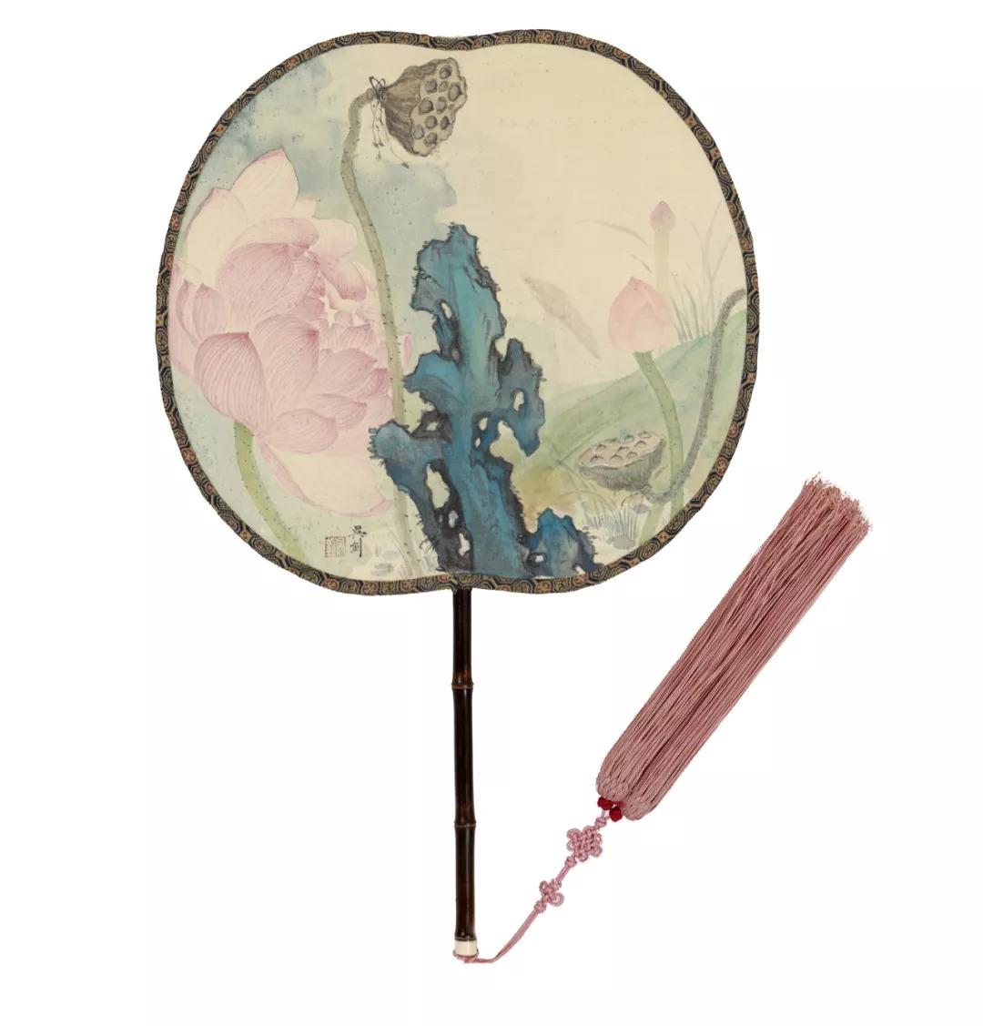 吴钊莲石友 绢本 湘妃竹团扇吴钊读宋画小品 绢本 湘妃竹团扇吴钊松石