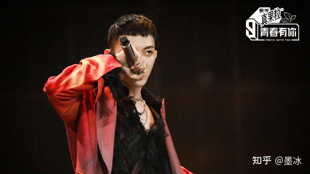 suger》的舞台battle有10人,这10人分别是a组苛尔力钧,李俊濠,许卓伦