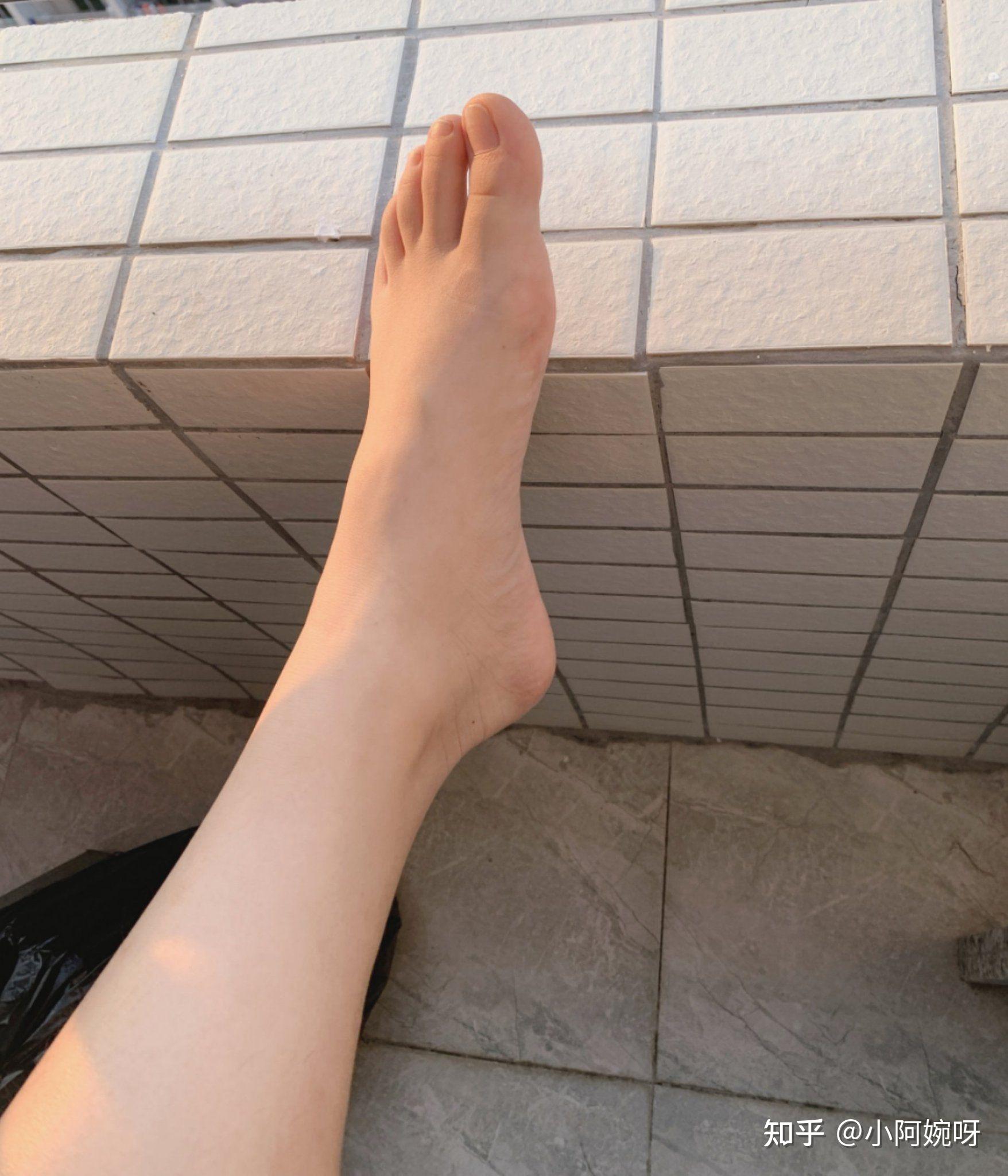 男朋友亲女朋友脚正常吗? - 知乎