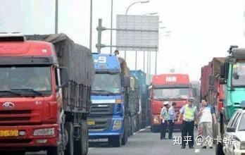 多地放宽货车进城（成都货车入城规定）