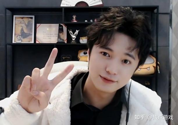 虎牙剑仙直播间被封,理由很"充分",模仿阿泰都有错吗?