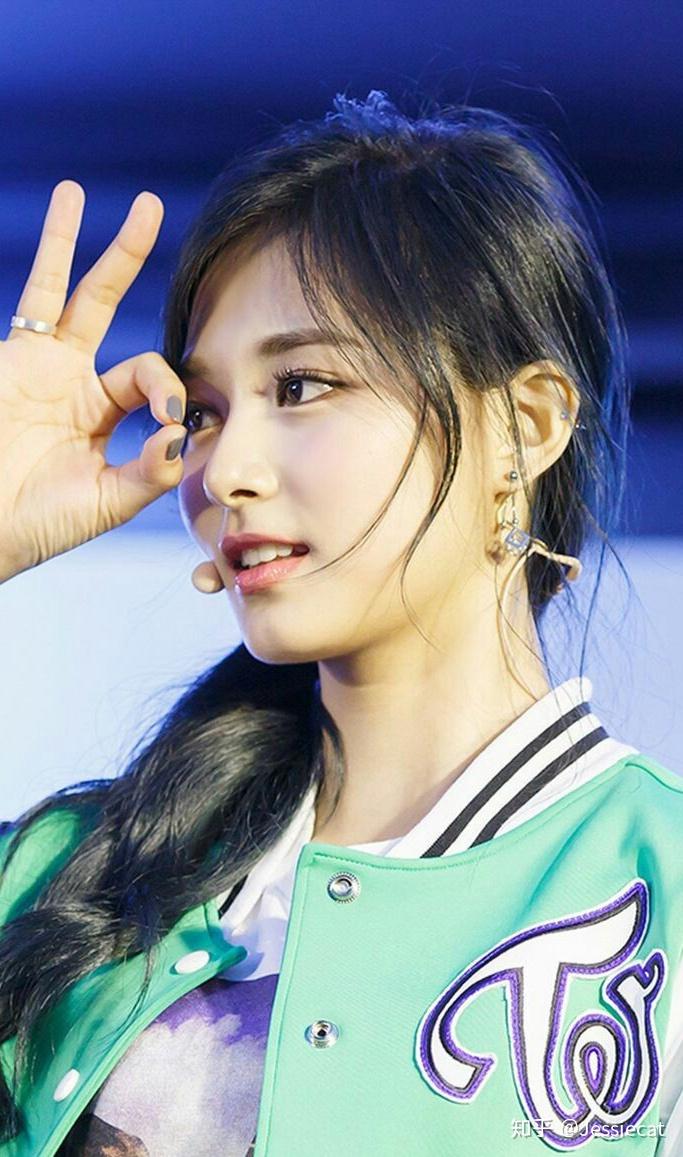 如何客观评价twice周子瑜的颜值帮忙分析一下周子瑜的五官