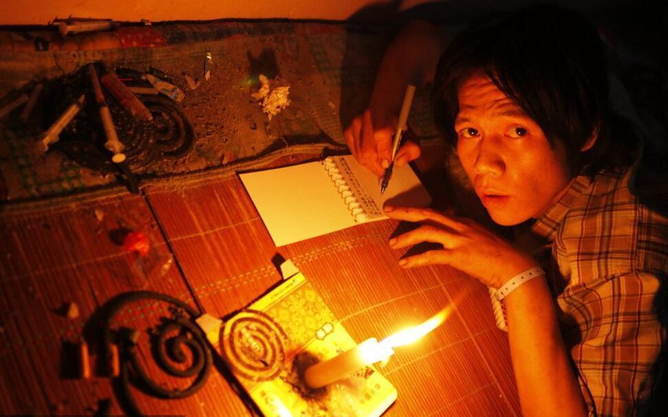 地狱在人间镜头下吸毒者吴桂林人生最后的19天