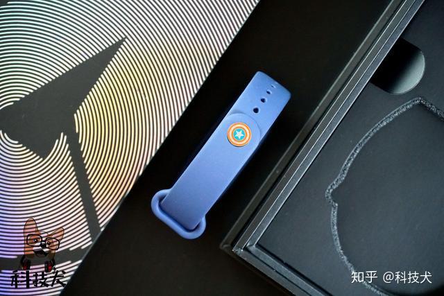 小米手环4评测普通版 v2-2dd23775b1bde92e6cfdbbb53de6a981_r.jpg