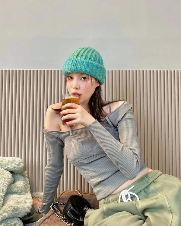 别再学“茶艺风”了,2021年流行“辣妹风”,又A又性感买家秀,太撩人了!14 别再学“茶艺风”了,2021年流行“辣妹风”,又A又性感买家秀,太撩人了!14