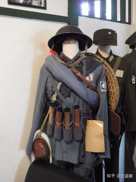 抗战中期德式常服内战时期的军常服跟大盖帽复刻.
