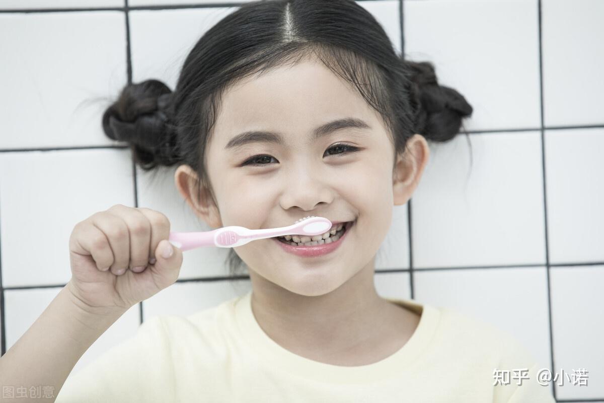 刷牙的步骤,正确刷牙的八个图,儿童刷牙(第2页)_大山谷图库