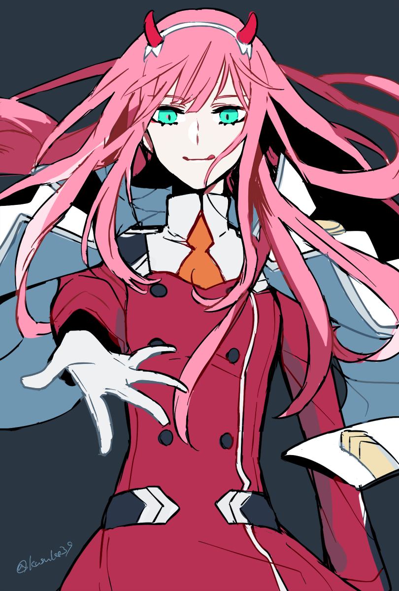 有没有大佬发下国家队02无水印高清壁纸吗?