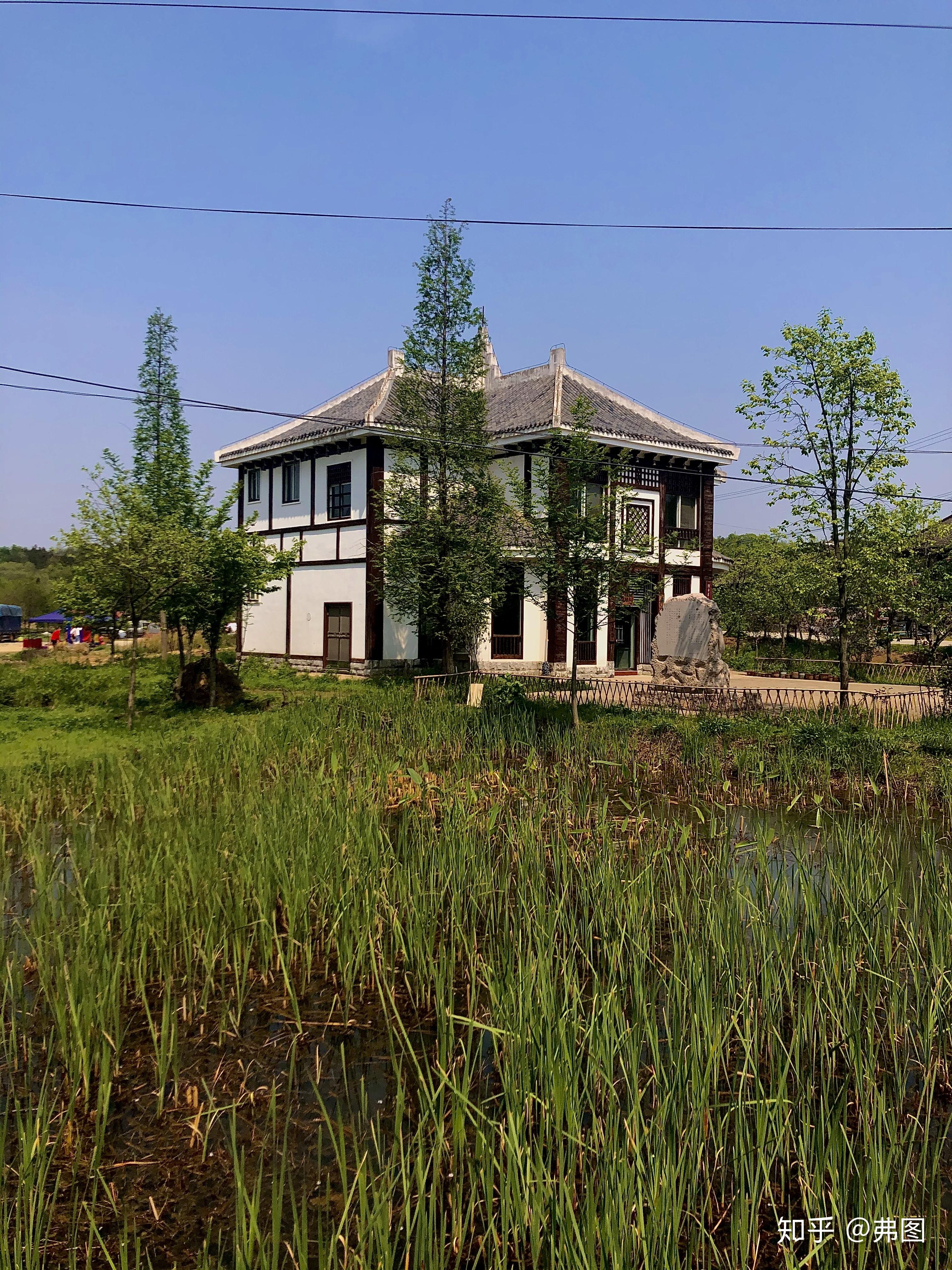 信阳鸡公山风景名胜区五,信阳明港机场六,信阳南湾湖风景区七,信阳