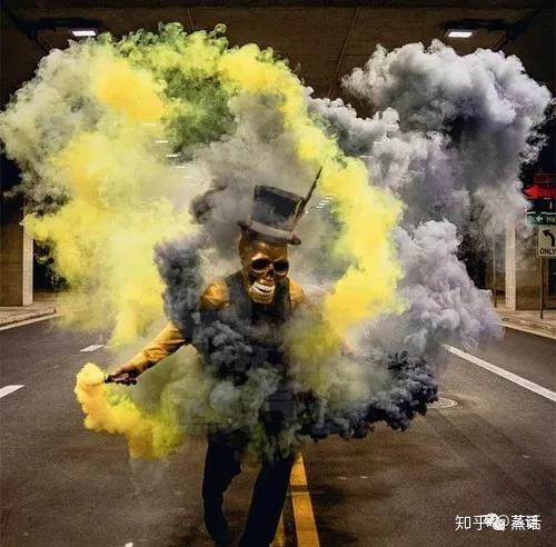 狂拽炫酷电子烟不能及的彩色烟雾图赏