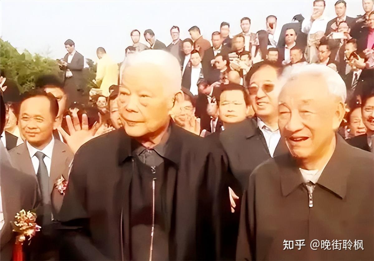 叶选平:叶帅的大儿子,曾任广东省长,喜欢吃大排档,活到了95岁 - 知乎