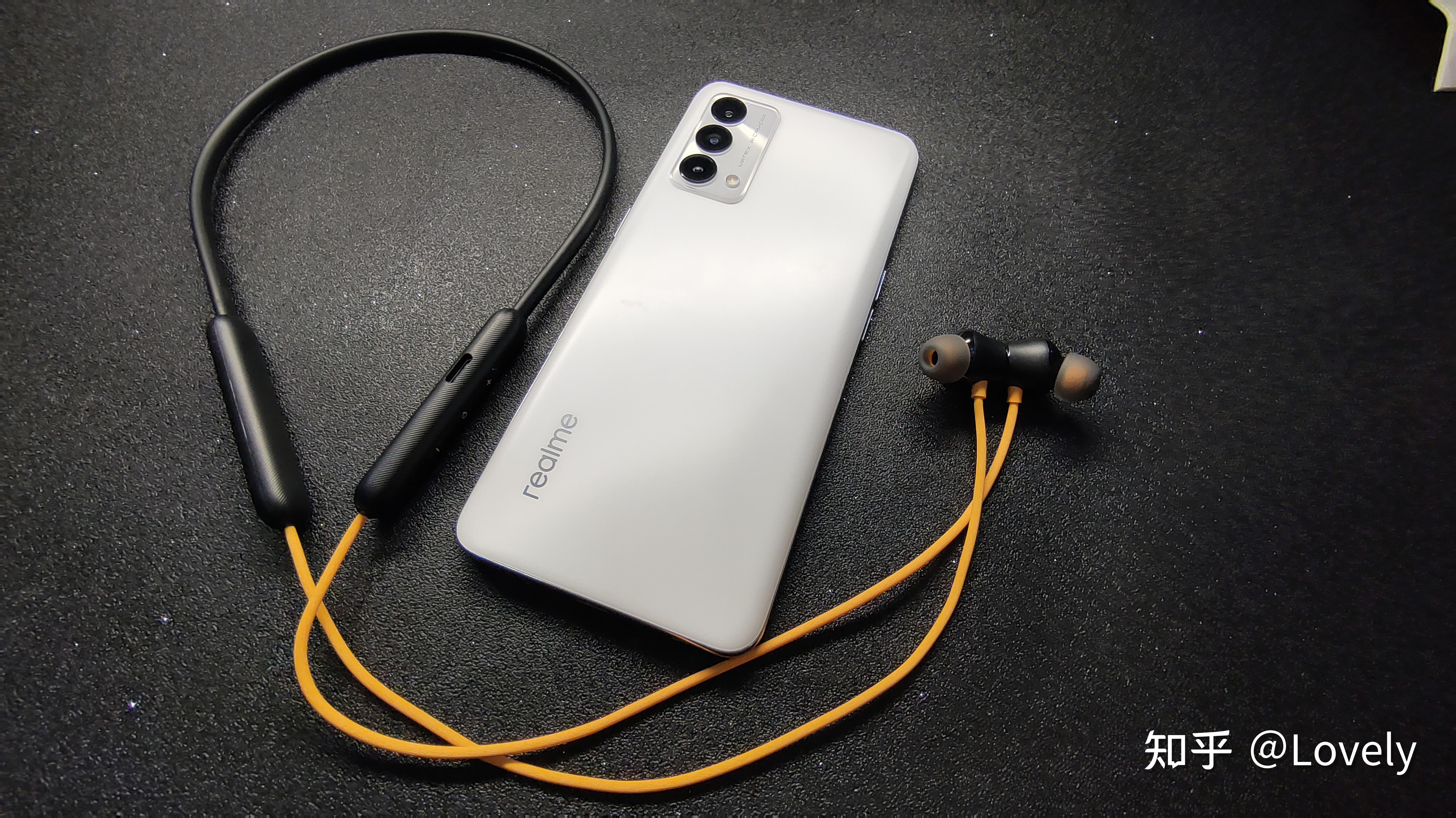 realmebudswirelessneo2两周体验