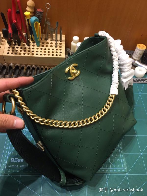 Chanel Button Up Hobo Bag A57573/A57576 Green 2018
