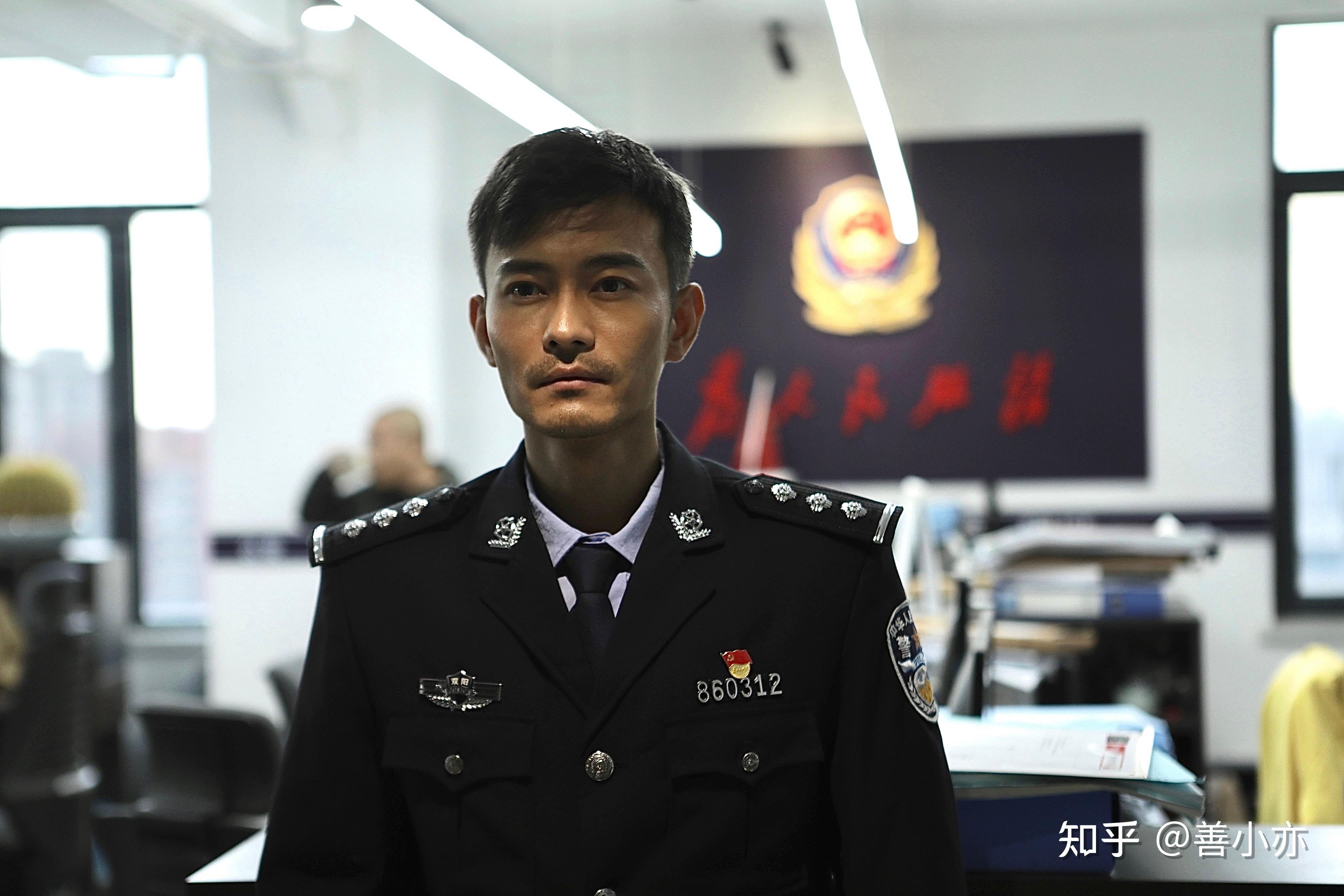 李先时领衔主演大型公安刑侦电影《黑白有界》献礼中国人民警察节 - 知乎