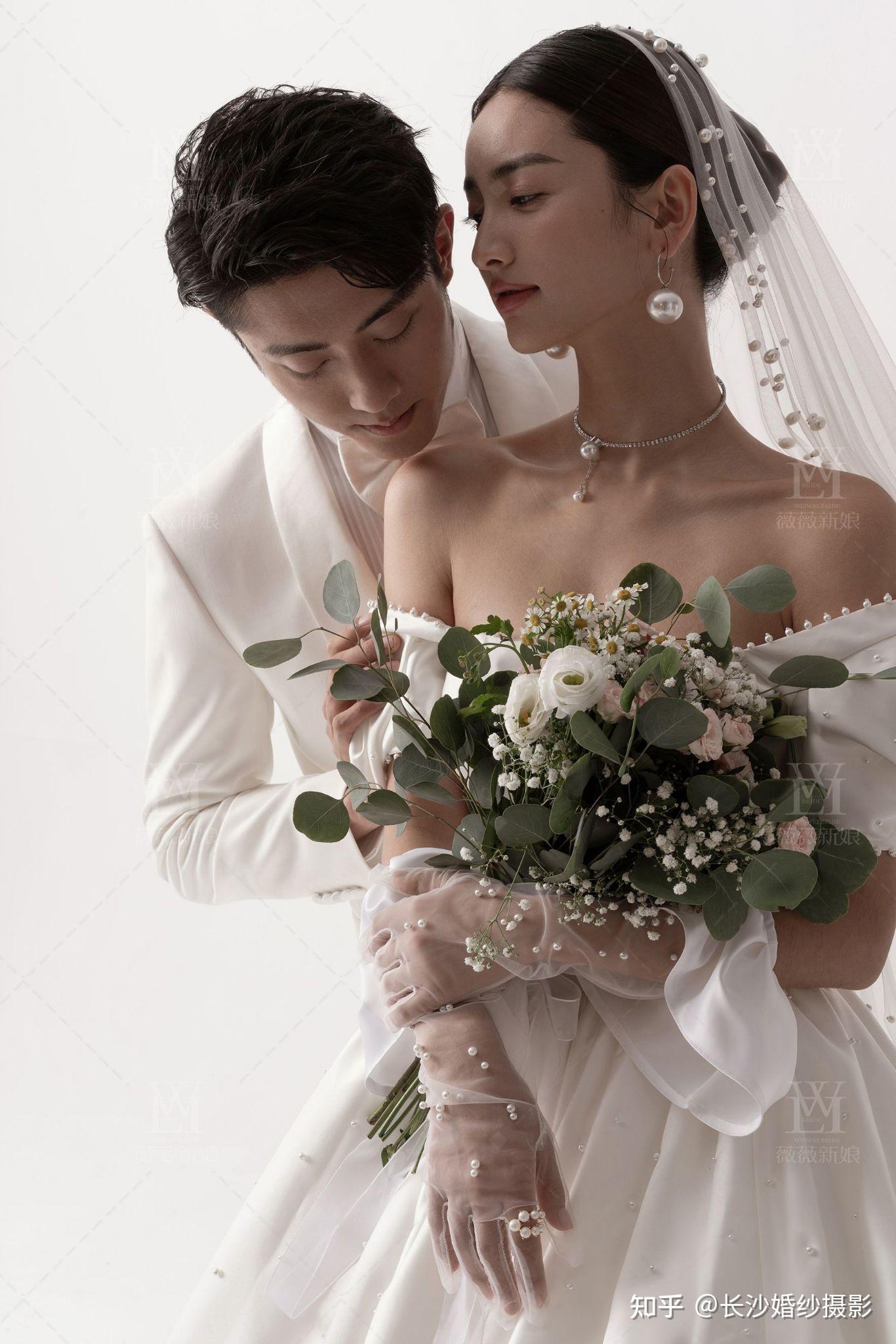 室内简约婚纱照