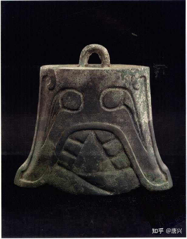 三星堆文物秘密出土夏文化类型的青铜铃
