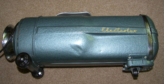 electrolux model e卧式吸尘器造型奠定了欧洲吸尘器的卧式机型.