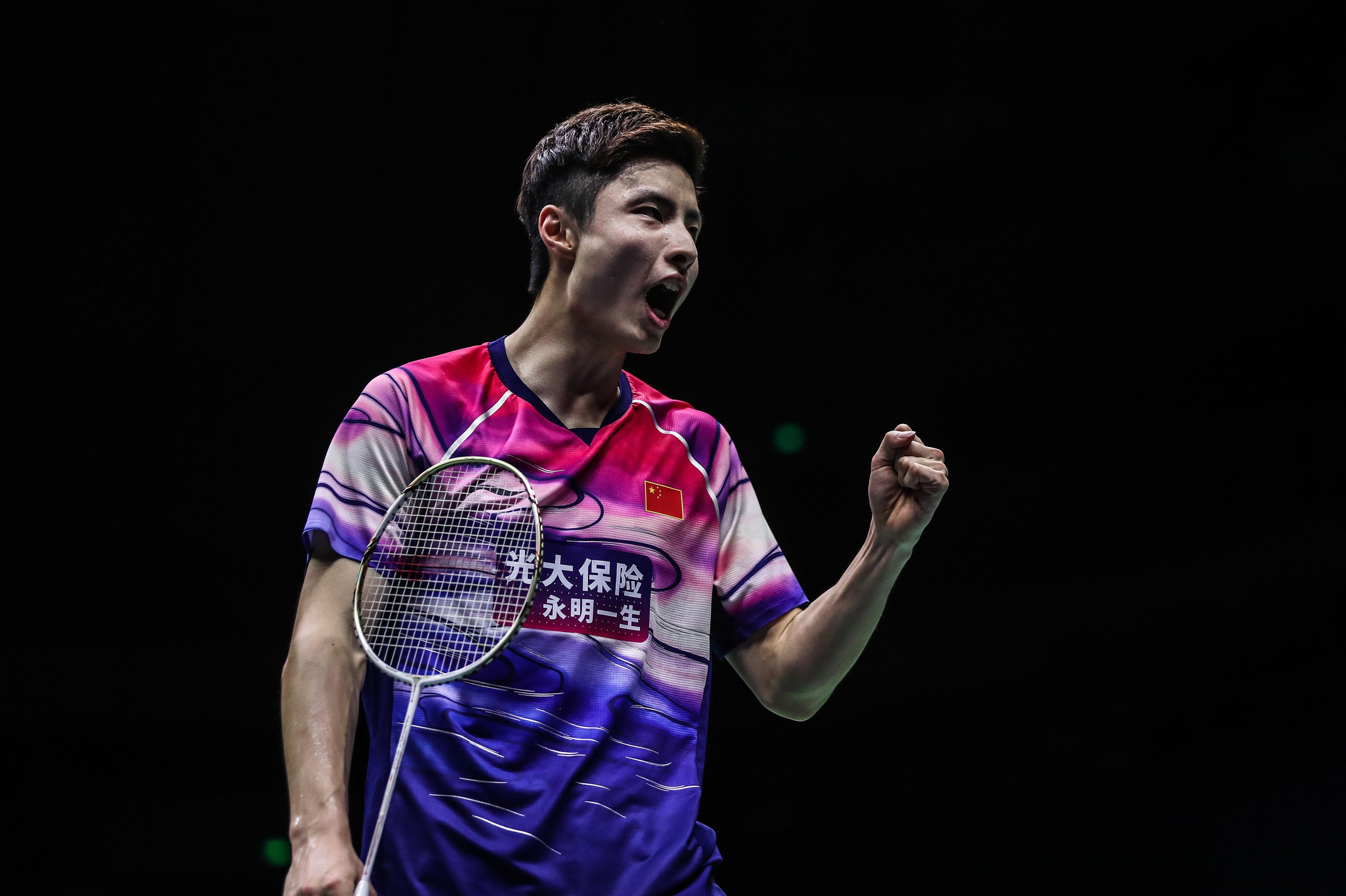 石宇奇-风动9000纳米合金科技,抵御更强冲击力学优化拍框,手感扎实